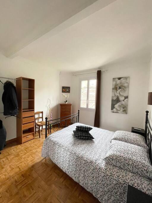Apartment T2 Dans Le Vieil Antibes